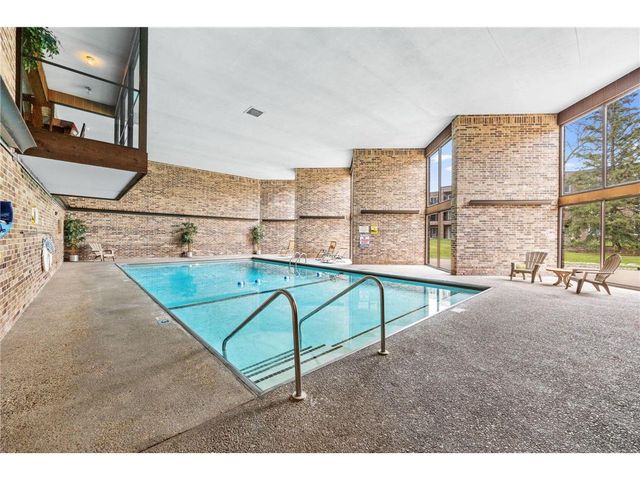 2250 Midland Grove Road #307, Saint Paul, MN 55113