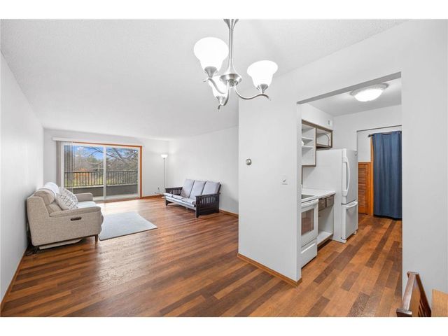 2250 Midland Grove Road #307, Saint Paul, MN 55113