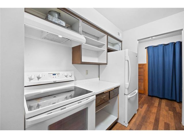 2250 Midland Grove Road #307, Saint Paul, MN 55113