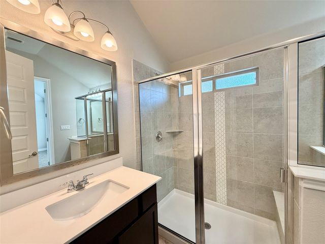 199 Tailwind DR, Kyle, TX 78640