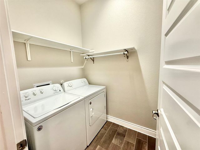 199 Tailwind DR, Kyle, TX 78640