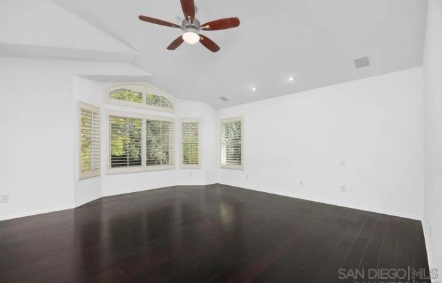 1090 Alexandra Ln, Encinitas, CA 92024