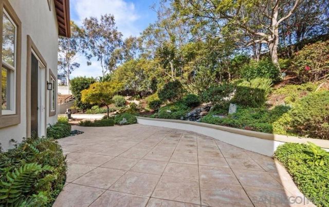 1090 Alexandra Ln, Encinitas, CA 92024