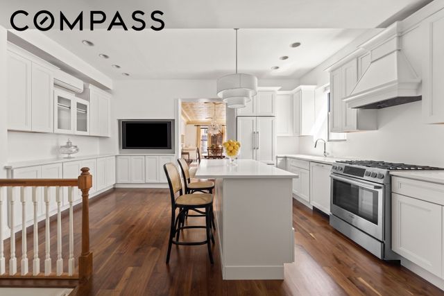 146 Hoyt Street, New York City, NY 11217