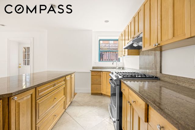 146 Hoyt Street, New York City, NY 11217