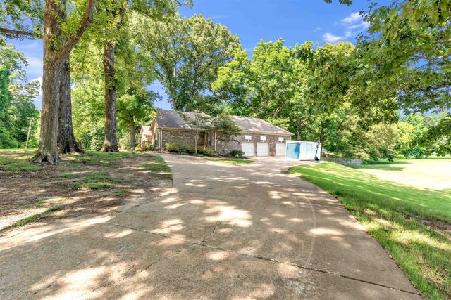 6270 W AMHERST RD, Millington, TN 38053