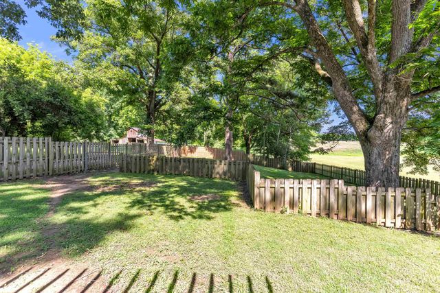 6270 W AMHERST RD, Millington, TN 38053