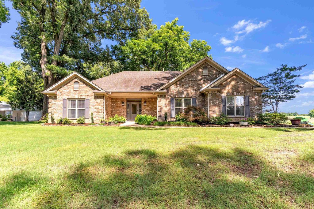 6270 W AMHERST RD, Millington, TN 38053