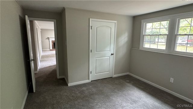 110 Carbe Ct, Richmond, VA 23236