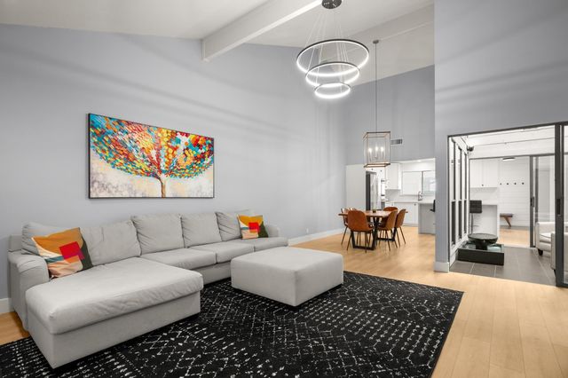 2217 Onion Creek PKWY 104, Austin, TX 78747