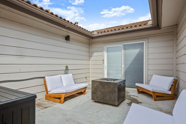 2217 Onion Creek PKWY 104, Austin, TX 78747