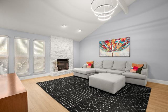 2217 Onion Creek PKWY 104, Austin, TX 78747