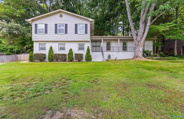 1305 Hiwan Trail, Huntsville, AL 35802
