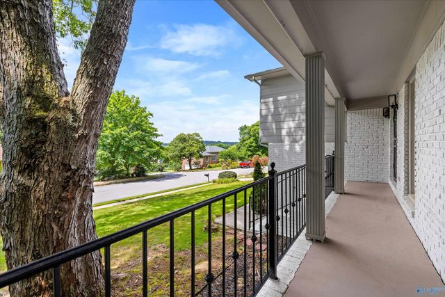 1305 Hiwan Trail, Huntsville, AL 35802