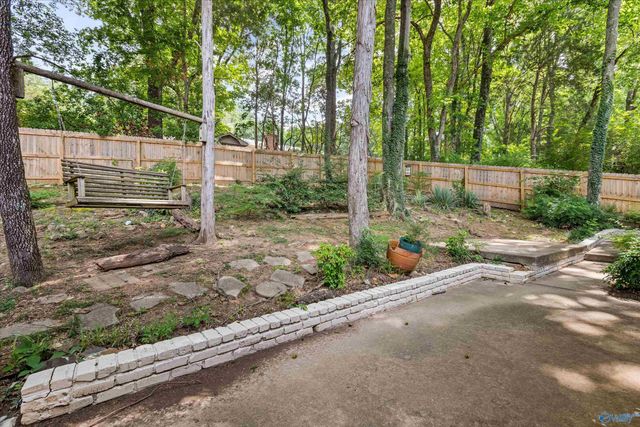 1305 Hiwan Trail, Huntsville, AL 35802