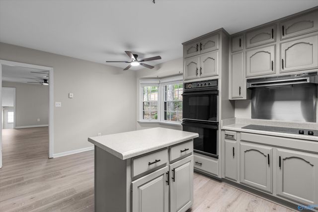 1305 Hiwan Trail, Huntsville, AL 35802