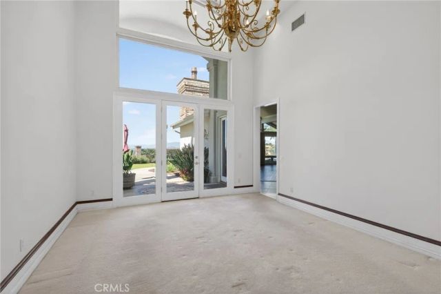 6872 Chartwell, Riverside, CA 92506