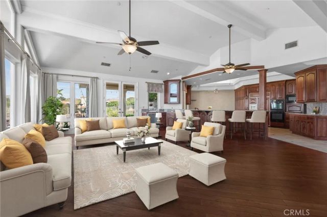 6872 Chartwell, Riverside, CA 92506