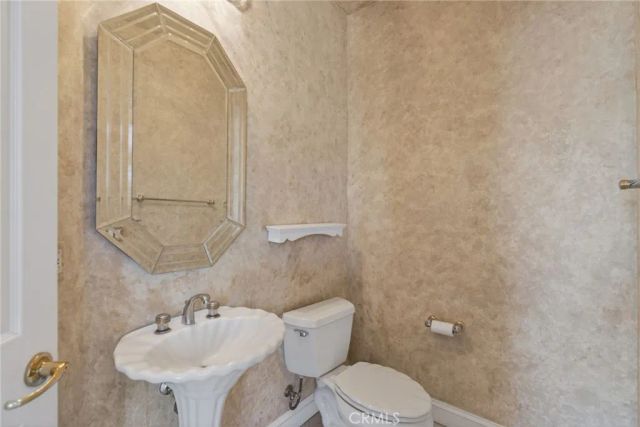 6872 Chartwell, Riverside, CA 92506