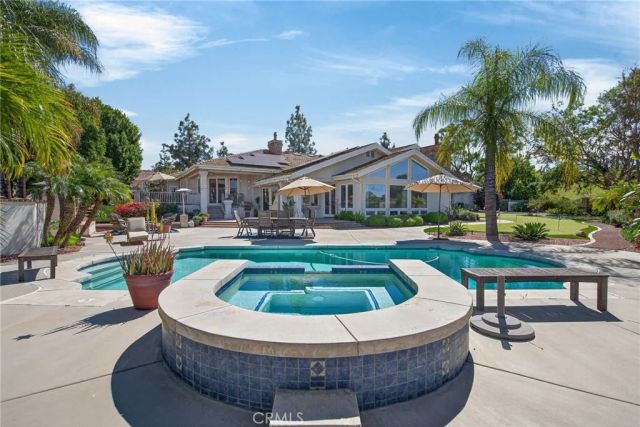 6872 Chartwell, Riverside, CA 92506