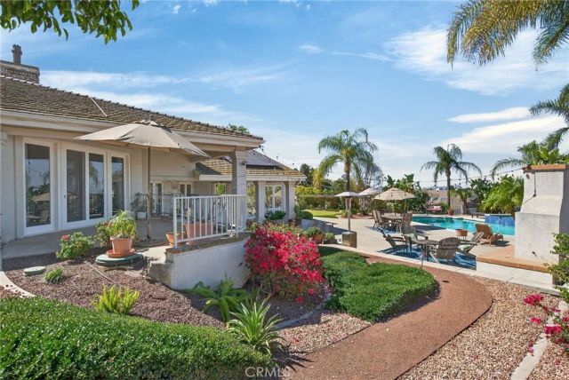6872 Chartwell, Riverside, CA 92506