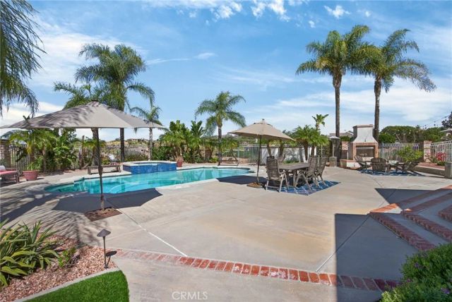 6872 Chartwell, Riverside, CA 92506