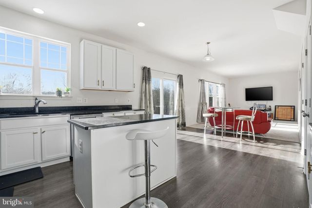 28 PELHAM DR, Coatesville, PA 19320