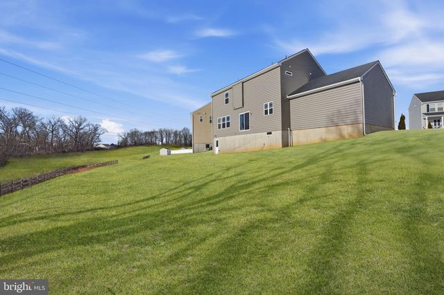 28 PELHAM DR, Coatesville, PA 19320