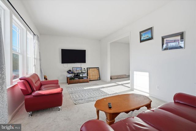 28 PELHAM DR, Coatesville, PA 19320