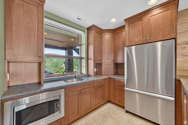492 N MARATHON CIR, Salt Lake City, UT 84108