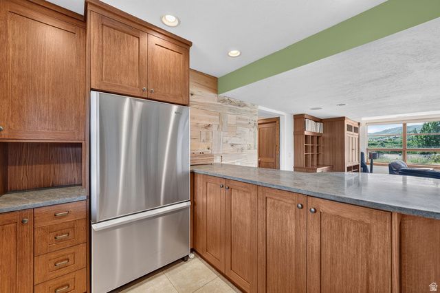 492 N MARATHON CIR, Salt Lake City, UT 84108