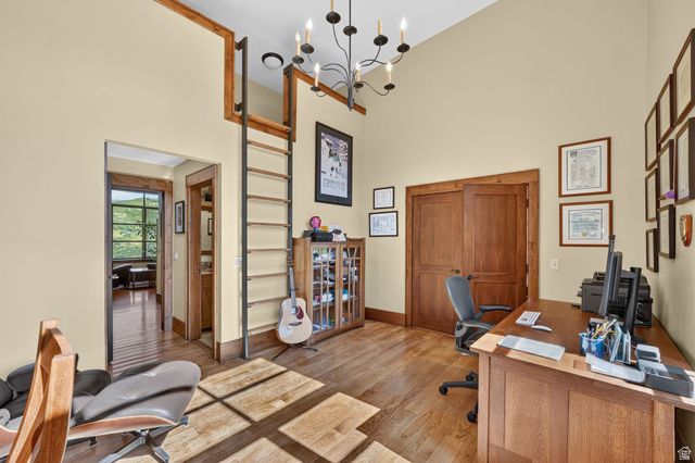 492 N MARATHON CIR, Salt Lake City, UT 84108