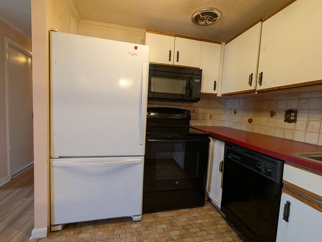 100 Park Terrace Dr 148, Stoneham, MA 02180