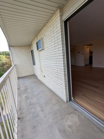 100 Park Terrace Dr 148, Stoneham, MA 02180
