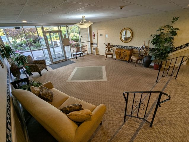 100 Park Terrace Dr 148, Stoneham, MA 02180