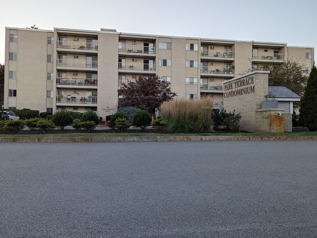 100 Park Terrace Dr 148, Stoneham, MA 02180