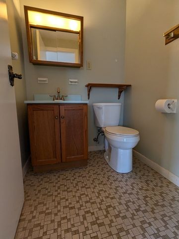 100 Park Terrace Dr 148, Stoneham, MA 02180