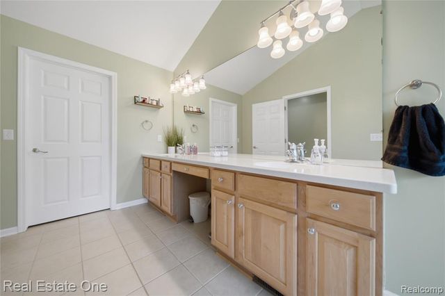 4095 Falmouth Lane, Howell, MI 48843
