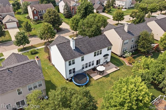 4095 Falmouth Lane, Howell, MI 48843