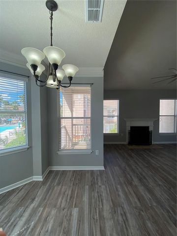 10504 VILLA VIEW CIR, Tampa, FL 33647