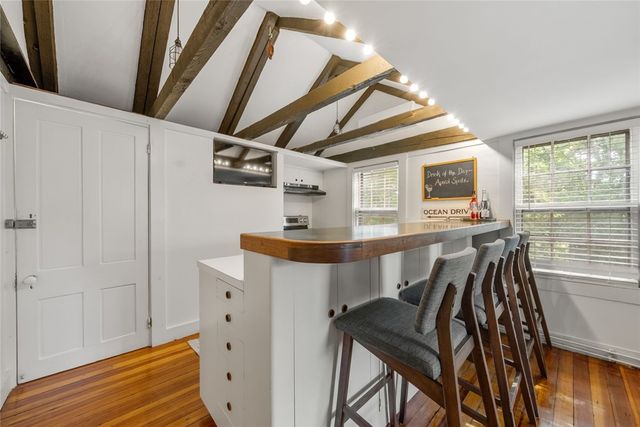 22 Farewell Street, Newport, RI 02840