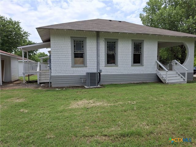 492 E Avenue R, Belton, TX 76513