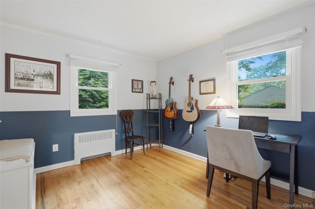 142 7th Street, Saint James, NY 11780