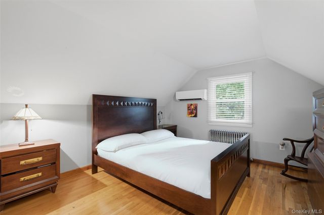 142 7th Street, Saint James, NY 11780