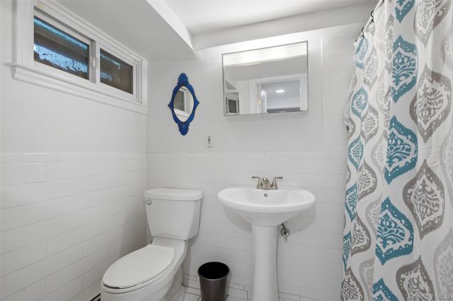 142 7th Street, Saint James, NY 11780
