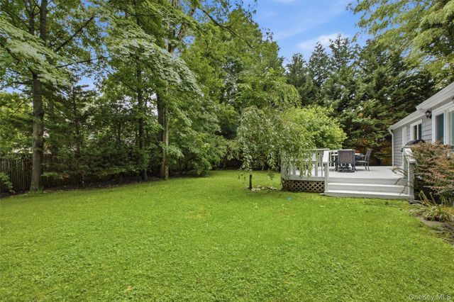 142 7th Street, Saint James, NY 11780