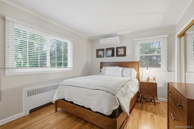 142 7th Street, Saint James, NY 11780