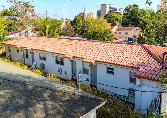 8213 NE 1st Avenue, Miami, FL 33138