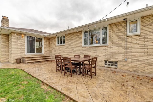 10152 Lynn Drive, North Royalton, OH 44133