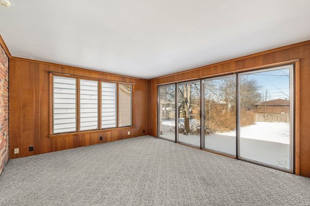 310 N Townview Circle, Mansfield, OH 44907